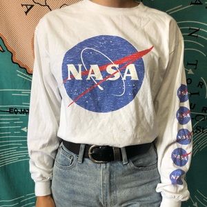 Men’s Medium NASA Long Sleeve T Shirt